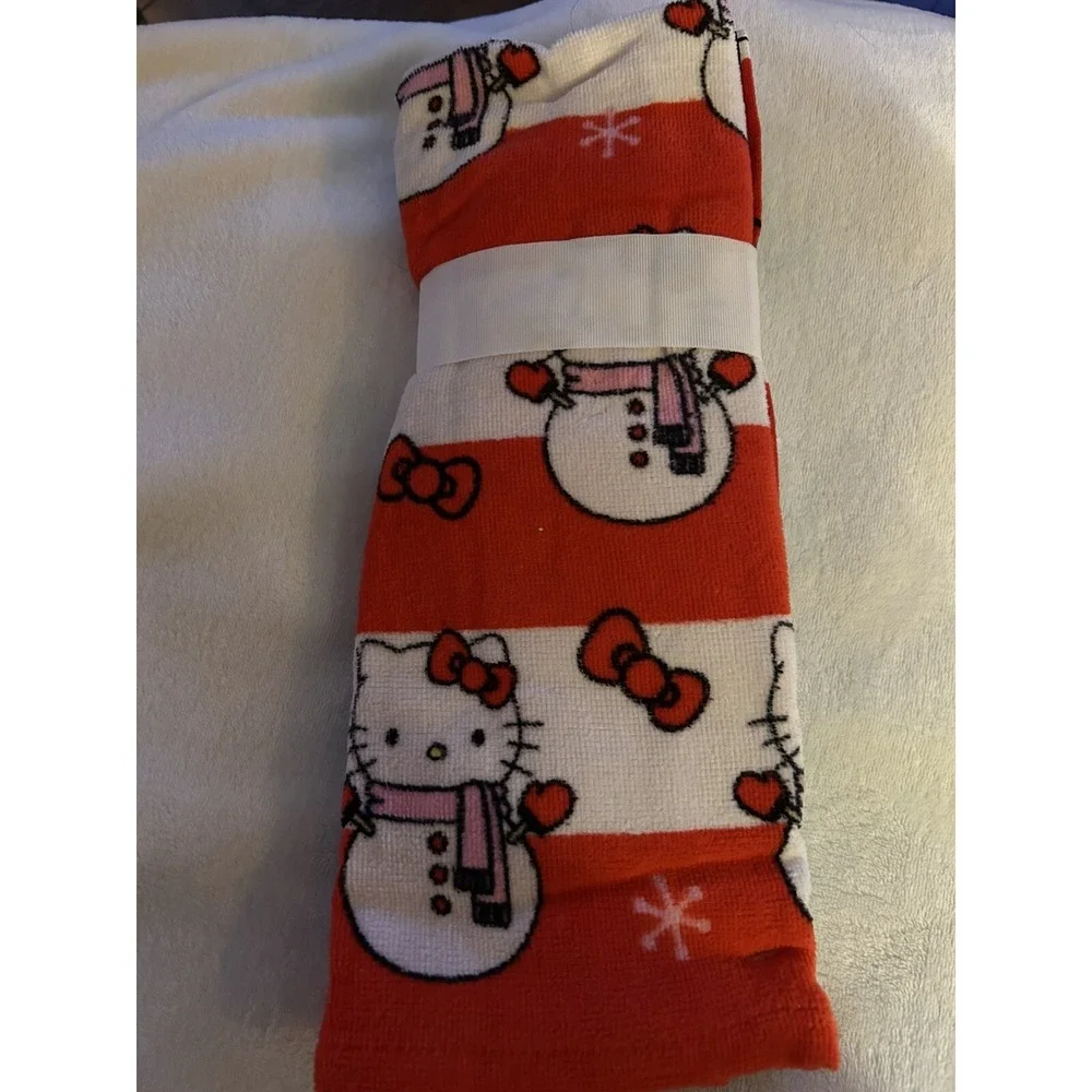 Hello Kitty Hand Towels Snowmen Set Of 2 Sanrio NEW